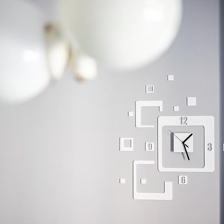 ורשה Stylish Studio In The Heart Of The City. מראה חיצוני תמונה