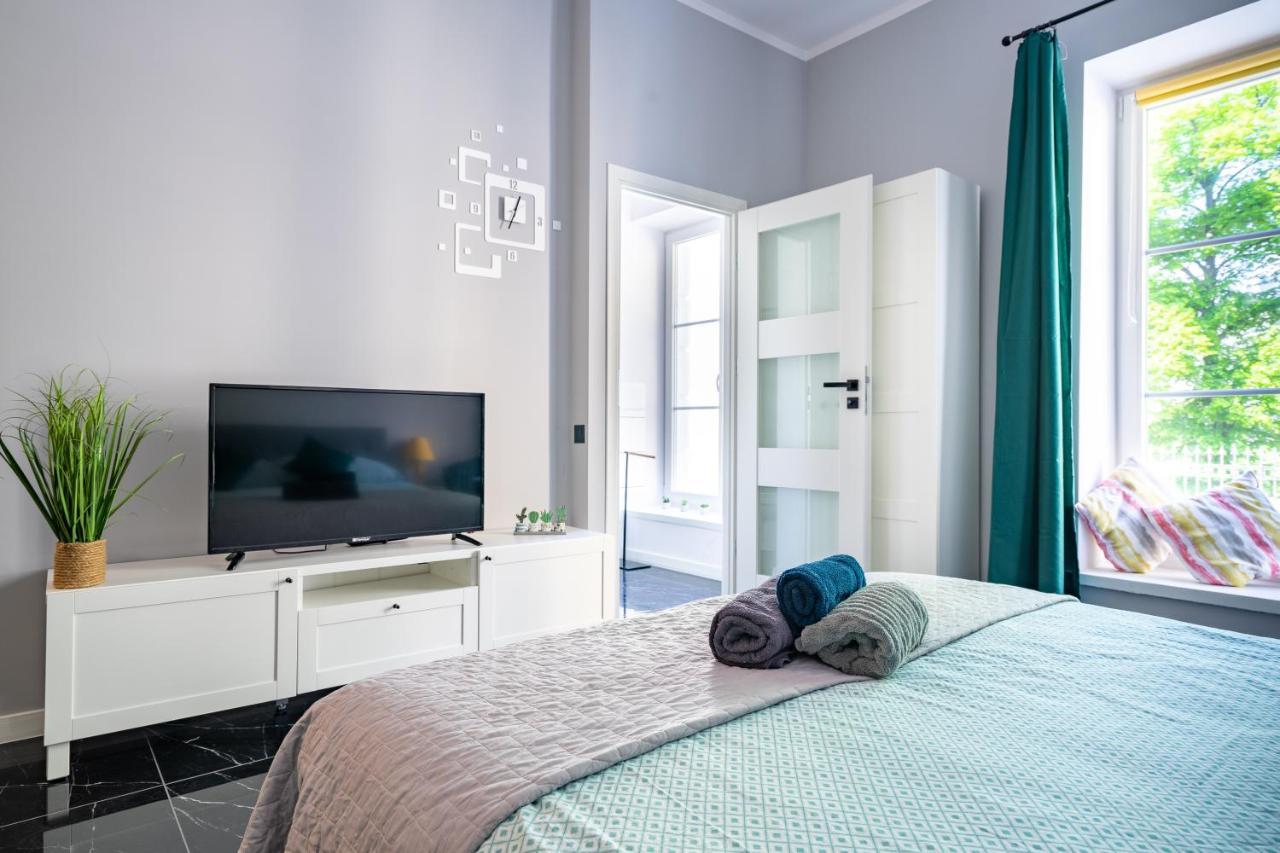 ורשה Stylish Studio In The Heart Of The City. מראה חיצוני תמונה